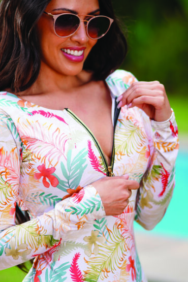 ONE PIECE SWIMSUIT WITH FRONT CLOSURE DETAIL